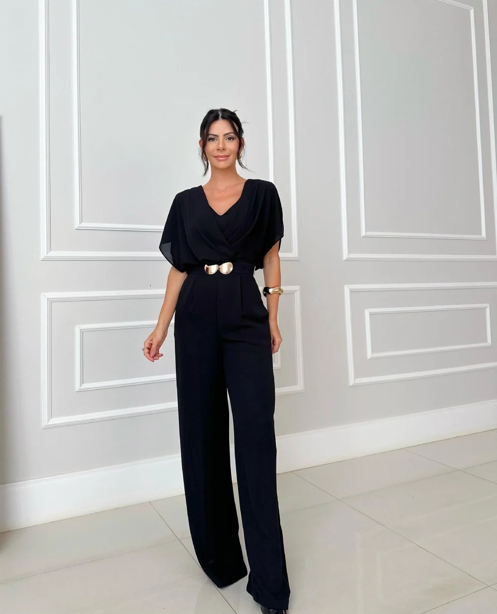 Macacão Feminino Pantalona com Manga Ampla – Elegante e Confortável