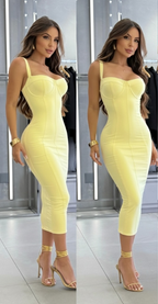 Vestido Midi Tubinho Justo Decote Coração com fenda